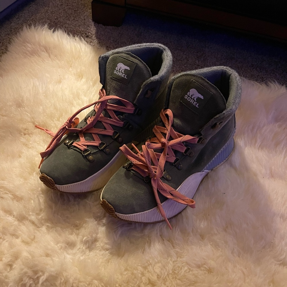 Sorel Out and About Boots